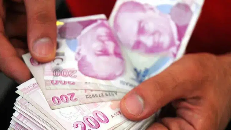 Bakan duyurdu! Zamlı maaşlar hesaplara yatmaya başladı