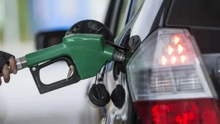 Benzine peş peşe zam! Gece yarısı fiyatlar değişecek