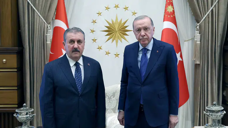 Destici seçim için tarih verdi: 2028’in o aylarını işaret etti