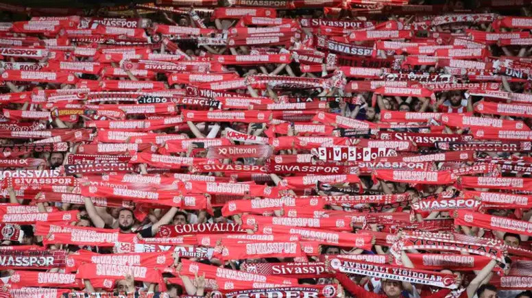 Sivasspor Tribünlerde Yalnız Kaldı! İç Sahada Ortalama 2 Bin 595 Taraftar