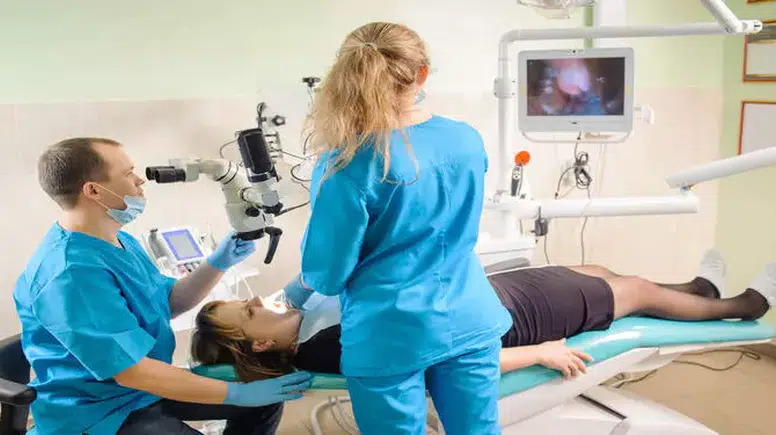Endoskopi ve Kolonoskopi: Sindirim Sistemi Hastalıklarında Erken Teşhisin Anahtarı