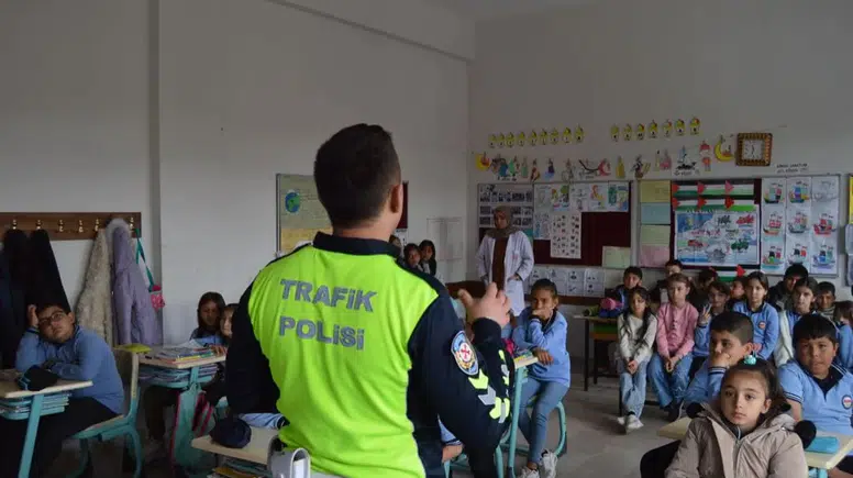 Minik Öğrencilere Trafik Bilinci Aşılandı