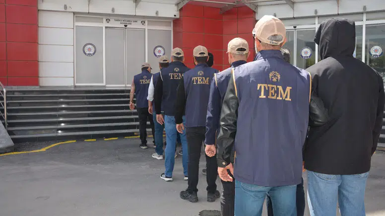 FETÖ'nün Emniyet Mahrem Yapılanmasına Darbe: 16 İlde Eş Zamanlı Baskın
