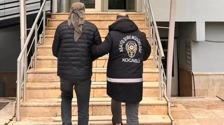 49 Yıl Hapis Cezalı Firari 10 Yıl Sonra Denizli’de Sahte Kimlikle Yakalandı