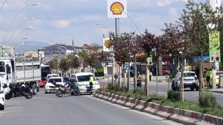 Ağrı’da Şüpheli Çanta Paniği! Fünyeyle Patlatıldı