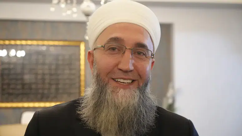 Yusuf Ziya Gümüşel tahliye sonrası coşkuyla karşılandı