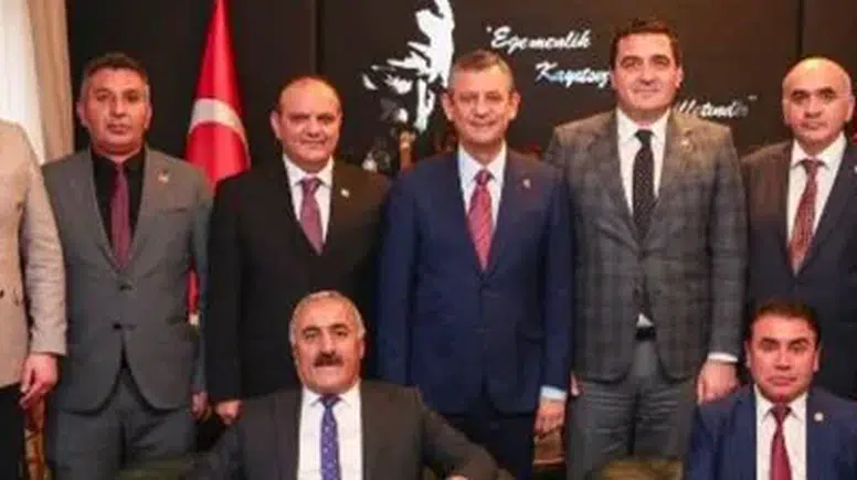 Sivas'ta CHP'de Deprem! 7 İl Genel Meclis Üyesi İstifa Etti