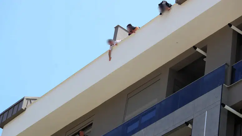 Antalya'da İnşaatta Alacak İsyanı: "Babam Hasta, İlaca Param Yok!"