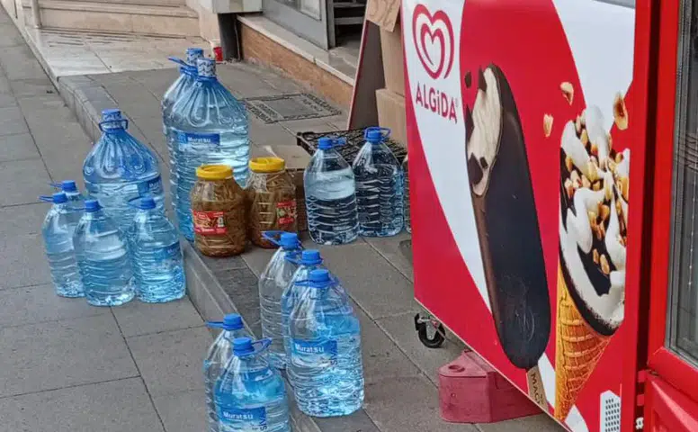 Sivas Belediyesi'nden Yaya Güvenliği Adımı: Kaldırım İşgallerine İdari Para Cezası