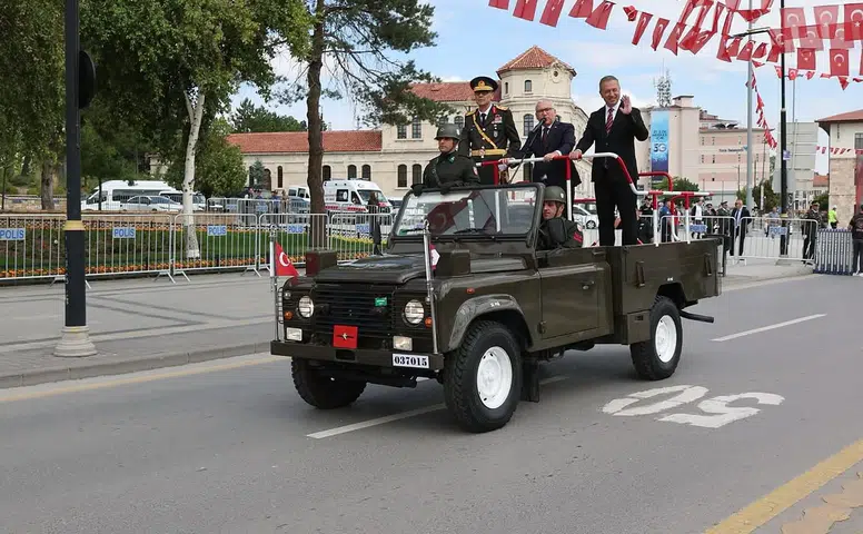 Sivas'ta 30 Ağustos Zafer Bayramı Coşkusu Tarihi Kent Meydanı’nda Yaşandı