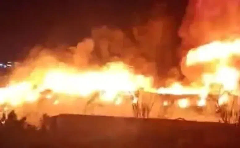 Sivas’ta Samanlık Yangını! Alevleri Köylüler Söndürdü
