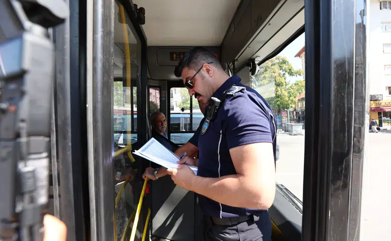 Sivas’ta Zabıta ve Trafikten Ortak Uygulama: Halk Otobüsleri Mercek Altına Alındı
