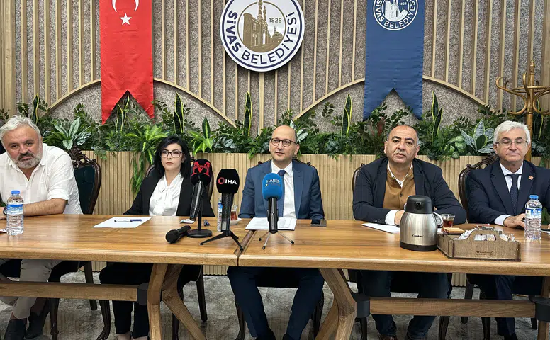 CHP Sivas İl Başkanı Semih Balk: "Bina Siyaseti Değil, Sokak Siyaseti Yapacağız"