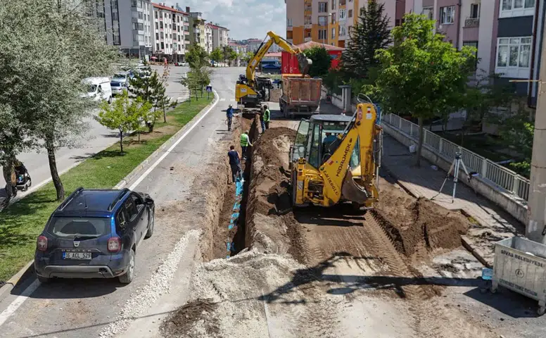 Sivas’ta Altyapı ve Ulaşım Çalışmaları Sürüyor