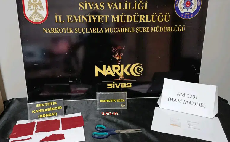 Sivas Emniyeti'nden Uyuşturucu Tacirlerine Darbe: 11 Gözaltı, 3 Tutuklama