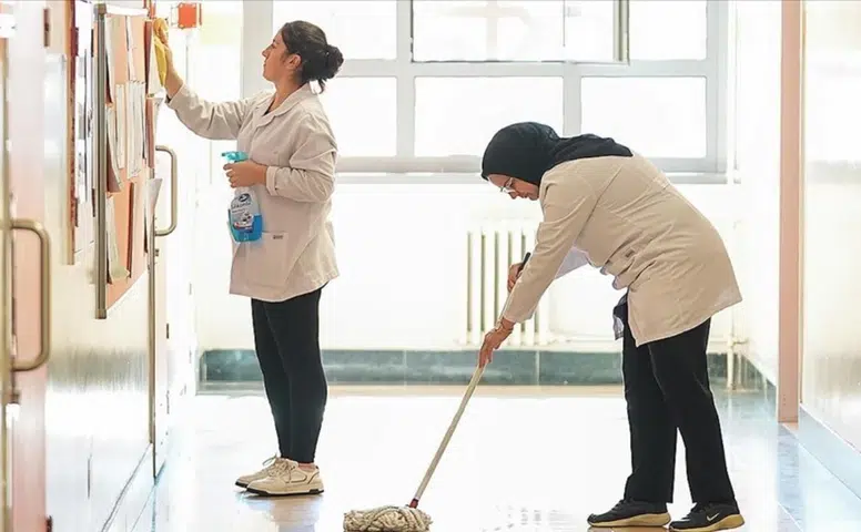 Sivas'ta Yeni Eğitim Yılı Öncesi İş İmkânı: Okullara Kura İle Temizlik Görevlisi Alınacak