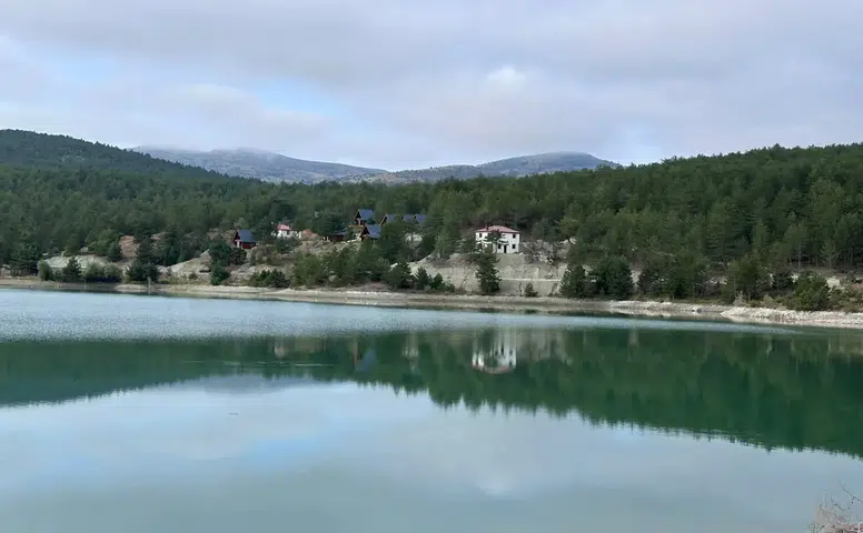 Sivas-Tokat Sınırında Gizli Cennet: Topulyurdu Göleti