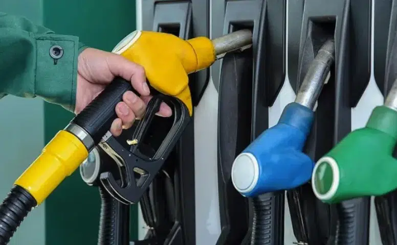 Üst üste gelen zamların ardından 'oh' çektirecek! Motorine bu gece indirim var