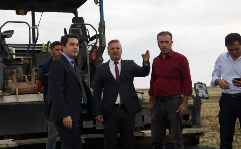 Altınyayla’da 8 Kilometrelik Sıcak Asfalt Çalışması Başladı