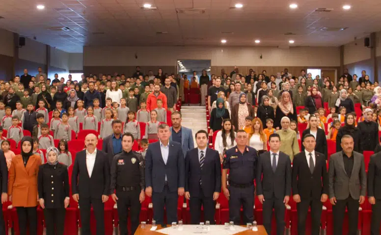 Altınyayla’da İlköğretim Haftası Etkinliği Düzenlendi