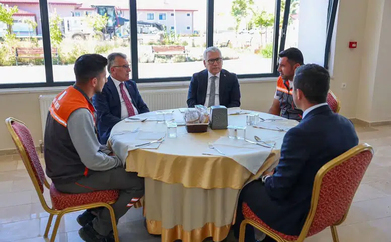 Sivas Protokolü İl Özel İdare Personeliyle Buluştu! Kırsala Hizmet Vurgusu