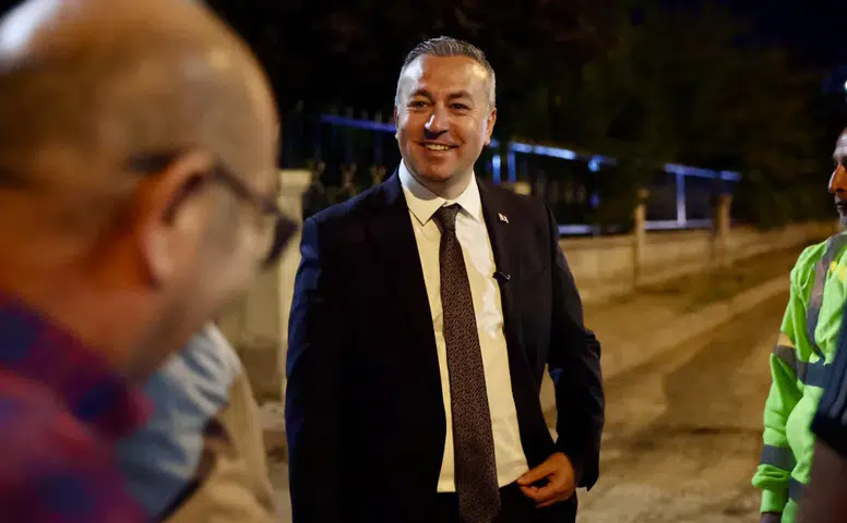Başkan Uzun, Kardeşler Mahallesi’ndeki Asfalt Çalışmasını Yerinde İnceledi