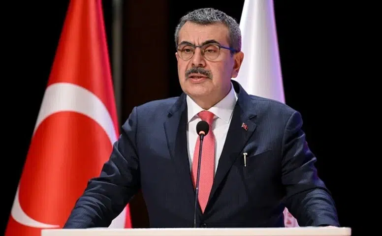 Öğretmenlere Derste Cep Telefonu Uyarısı: Bakan Tekin Açıkladı