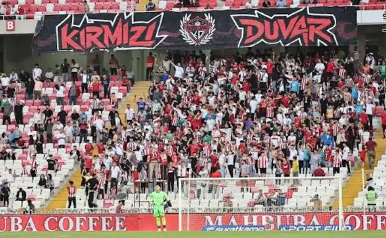 Sivasspor’u 2 Bin 814 Taraftar İzledi
