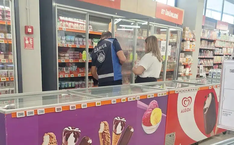 Şarkışla’da zabıtadan market denetimi: Eksiklere ihtar verildi
