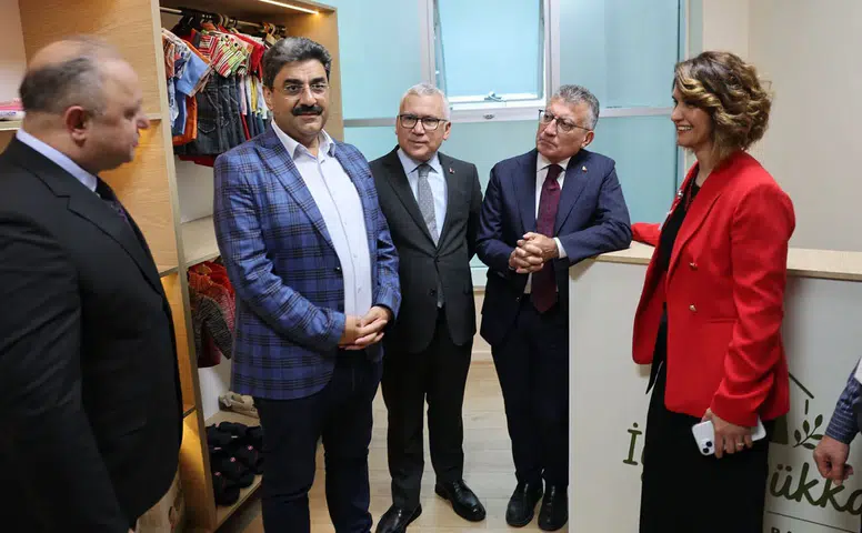 Sivas Numune Hastanesi'nde Yatan Hastalara Ücretsiz İyilik Dükkanı