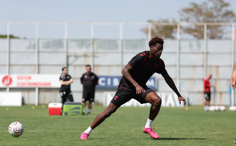 Sivasspor Deplasman Mesaisine Başladı: Keçiörengücü Maçı Hazırlıkları Ziya Erdal Yönetiminde Start Aldı!
