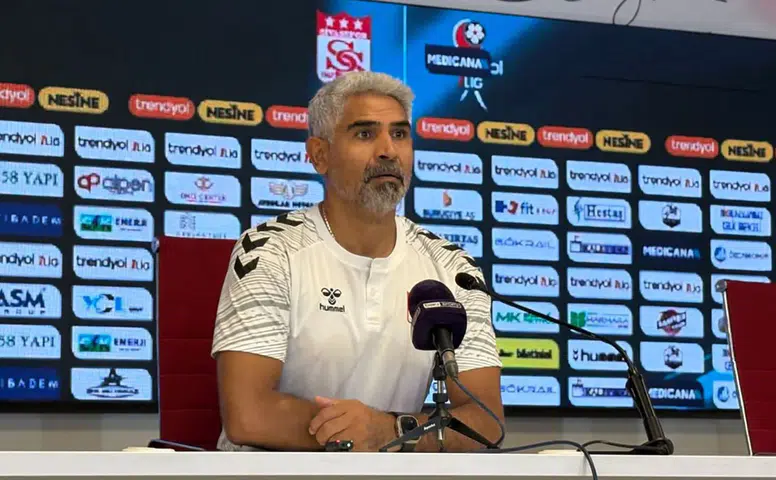 Sivasspor Evinde Yine Kazanamadı: İsmet Taşdemir’den Hakem Tepkisi