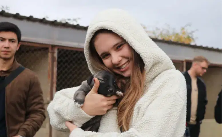 Yabancı Öğrenciler Sivas’ın Kangal Köpeklerine Hayran Kaldı!
