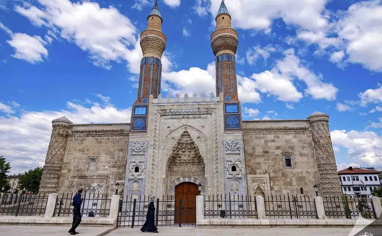 Gök Medrese: Sivas’ın Selçuklu Mirası Geleceğe Taşınıyor