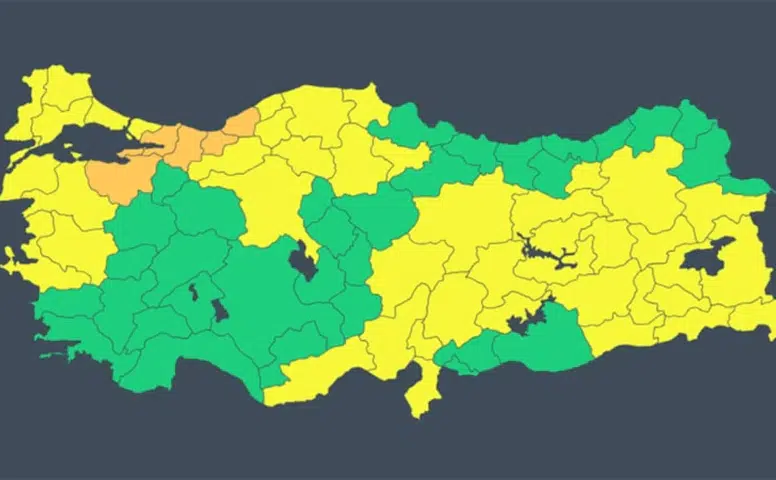 Meteoroloji’den 48 İl İçin Uyarı: 6 İlde Eğitime Ara Verildi