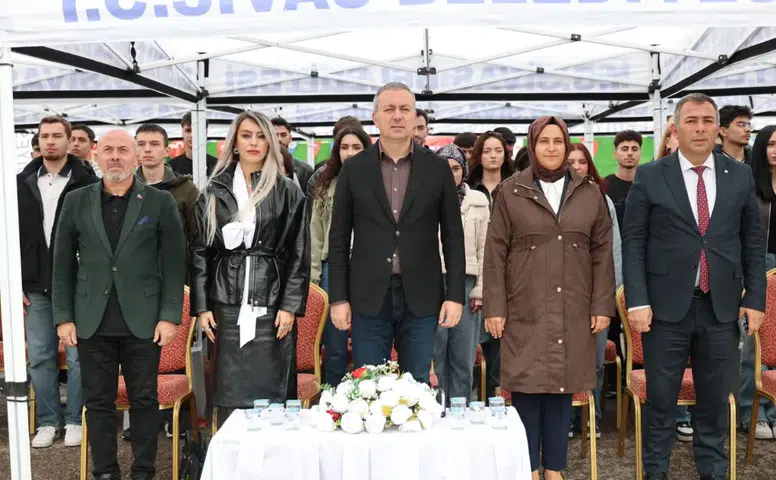 Sivas’ta Geleceğin İtfaiyecileri Yangın Tatbikatında Sahaya Çıktı