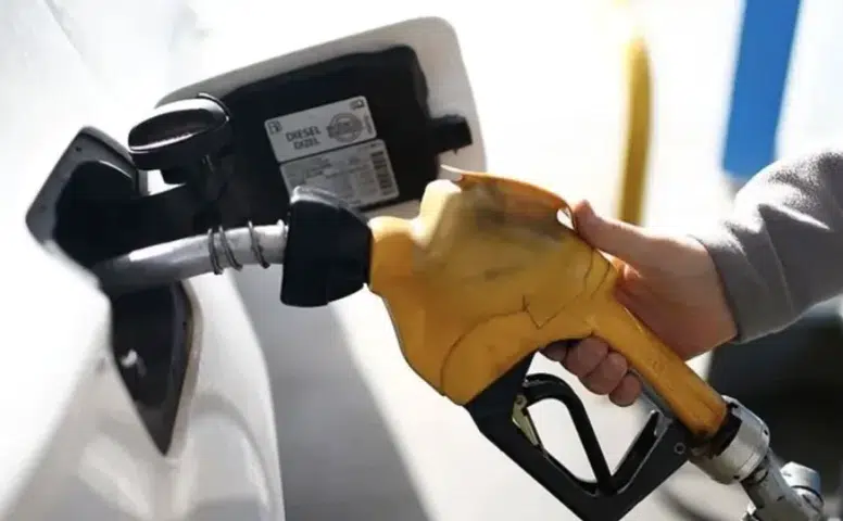 Depoları ucuza doldurmak için bekleyin! Dev indirim geliyor, akaryakıtta tabela değişiyor