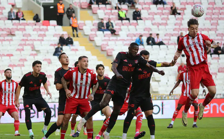 Sivasspor Evinde Şov Yaptı: Pendikspor Karşısında Farklı Tarife