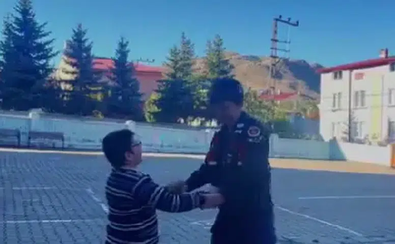 Sivas’ta Özel Öğrenci Alparslan’ın Jandarma Hayali Gerçek Oldu