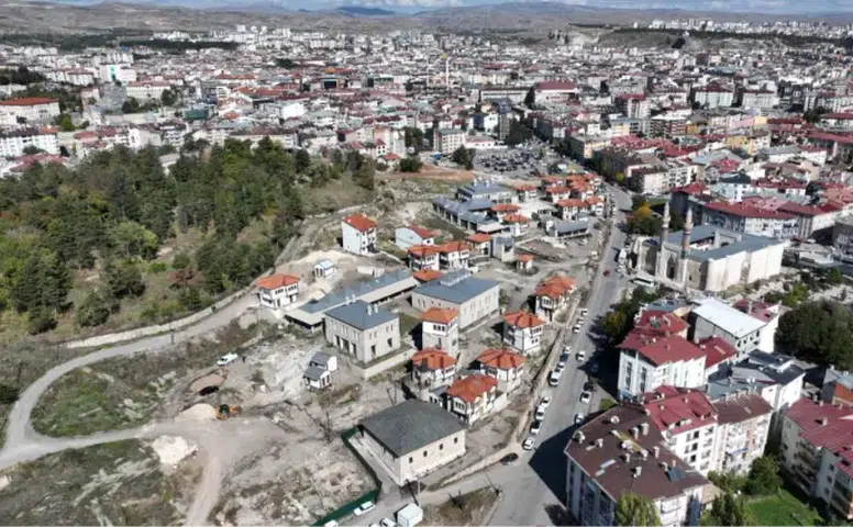 Sivas Tarihi Kale Projesi’nde Hedef 2028: Peyzaj Çalışmaları Başladı