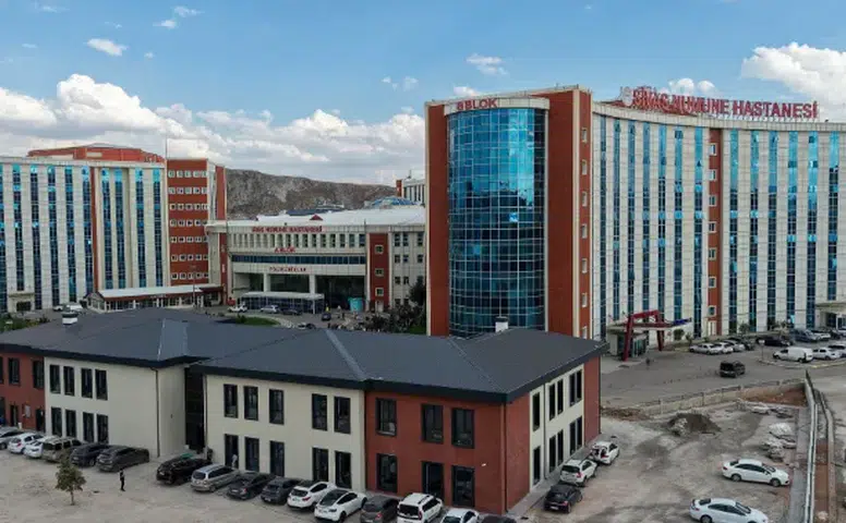 Sivas'ta O Hastanede Ekim Ayında Mesai Dışı Poliklinik Hizmeti Saatleri Belli Oldu
