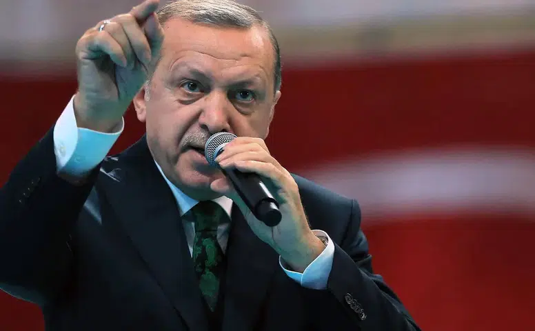 AK Parti'den 1,6 Milyon TL'lik Hamle! Üç İsme Tazminat Davası