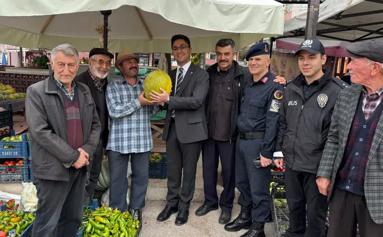 Akıncılar Kaymakamı Faruk Karababa Halk Pazarını Ziyaret Etti