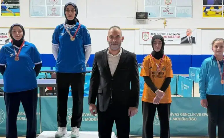 Sivas’ta Masa Tenisi Gençler Ferdi İl Birinciliği Heyecanı