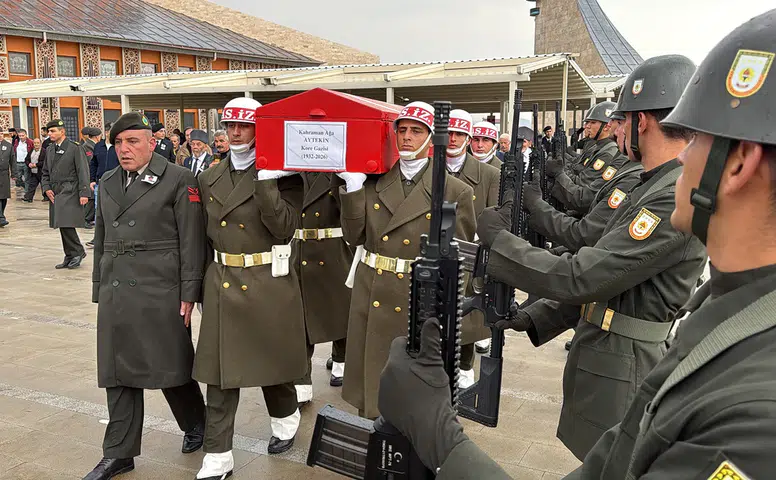 Sivas'ın Son Kore Gazisi Kahraman Ağa Aytekin Vefat Etti