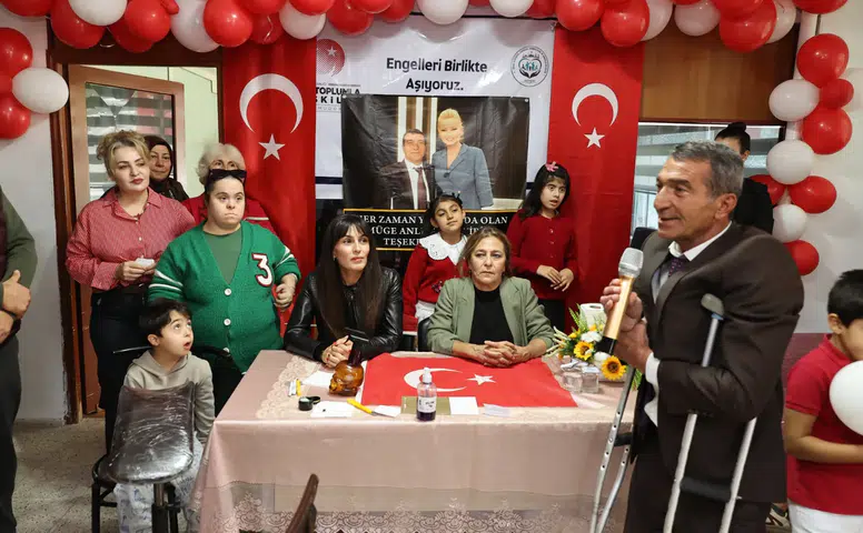 Müge Anlı Sevgi İzi Projesi Sivas'ta Destek Görüyor