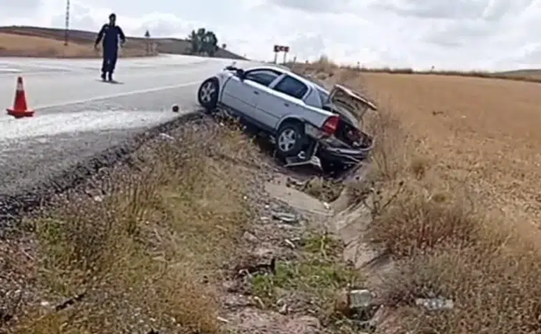 Sivas Yolunda Feci Kaza: 1 Kişi Hayatını Kaybetti, 3 Kişi Yaralandı