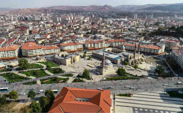 Türkiye’nin En Çok Göç Alan 10 İli Açıklandı! Sivas Listeye Girebildi mi?