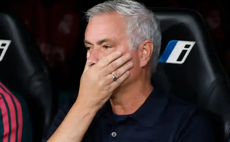 Mourinho Yine Yaptı Yapacağını! Maç Sonrası Herkesi Şaşırttı