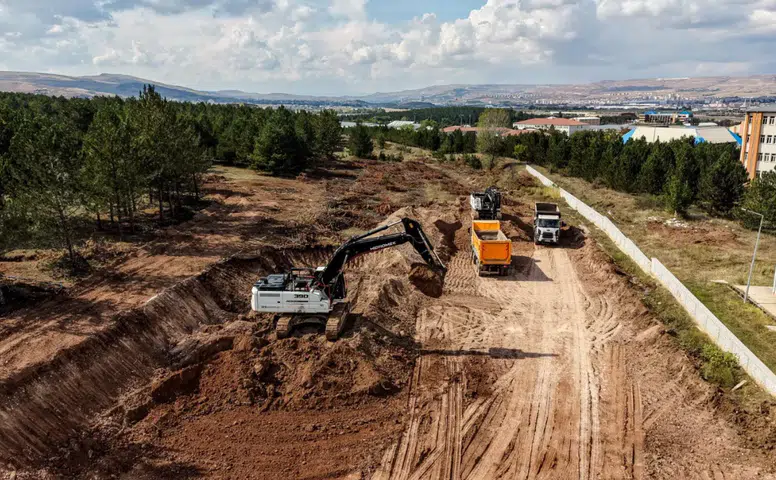 Sivas’ta Ulaşım ve Altyapı Çalışmaları Sürüyor